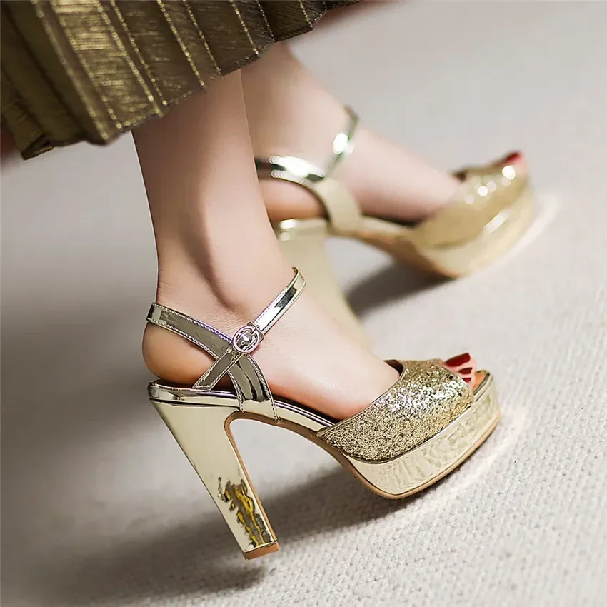 Eleganti sandali da donna in P - Wedding Super recensione e prezzo