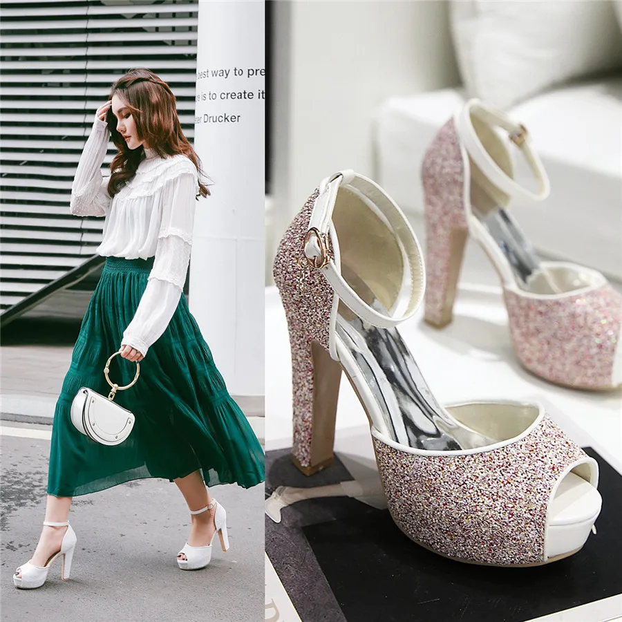 Sandali con plateau da donna b - Wedding Super recensione e prezzo